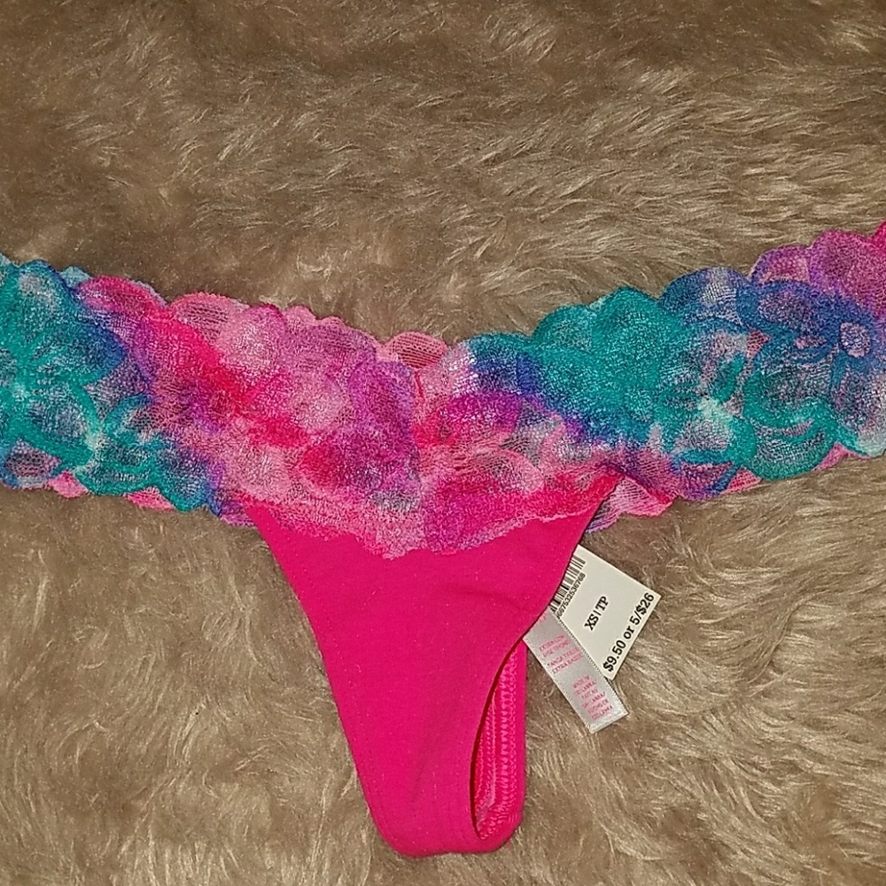 NWT VS PINK thong